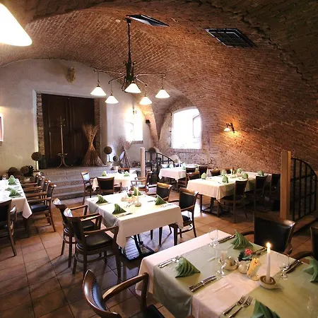 Koníček Hotel 3*